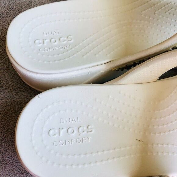 Crocs Women’s Monterey Shimmer White Wedge Sandal - Picture 5 of 11